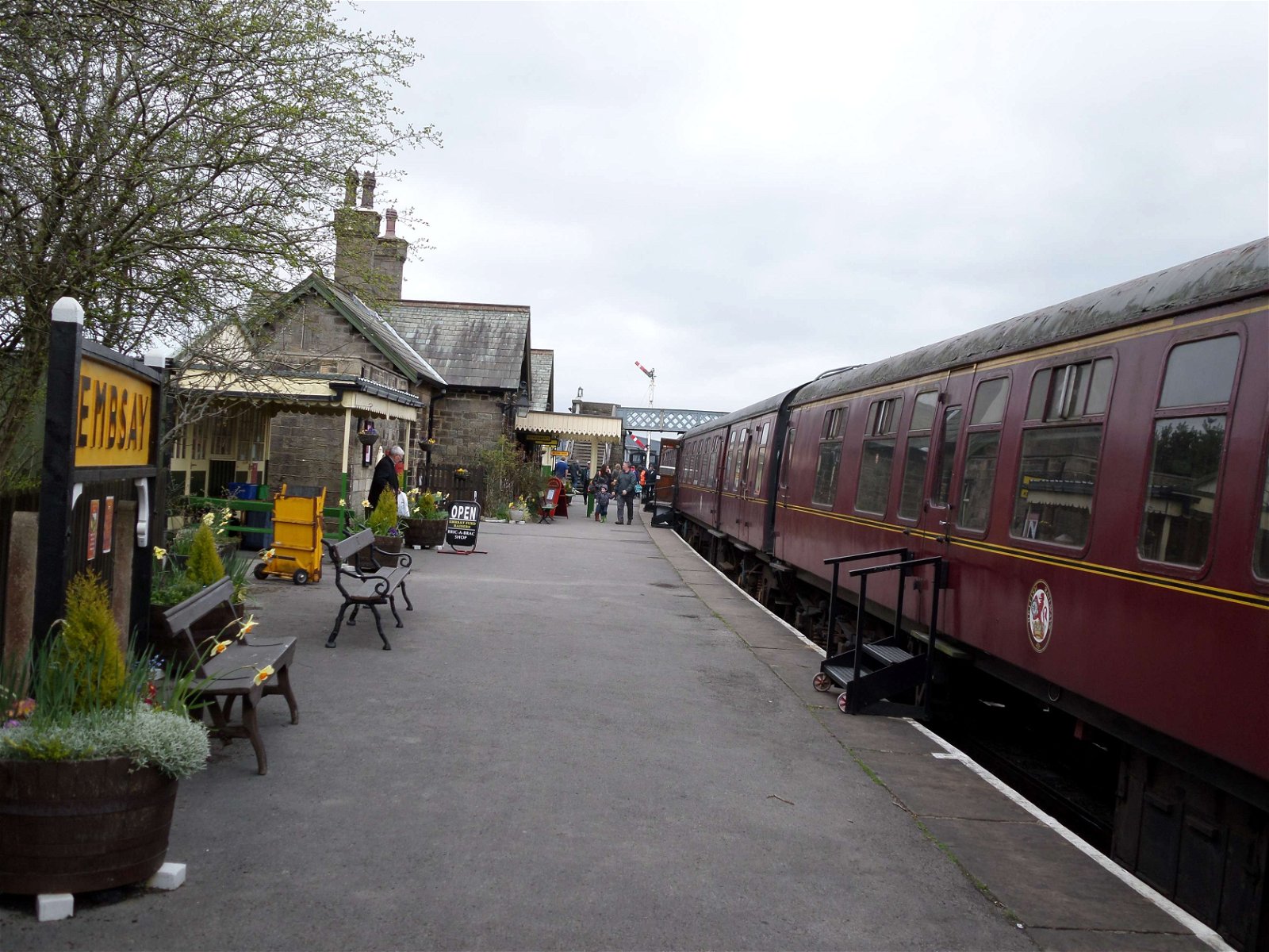 Embsay and Bolton Abbey Steam Railway