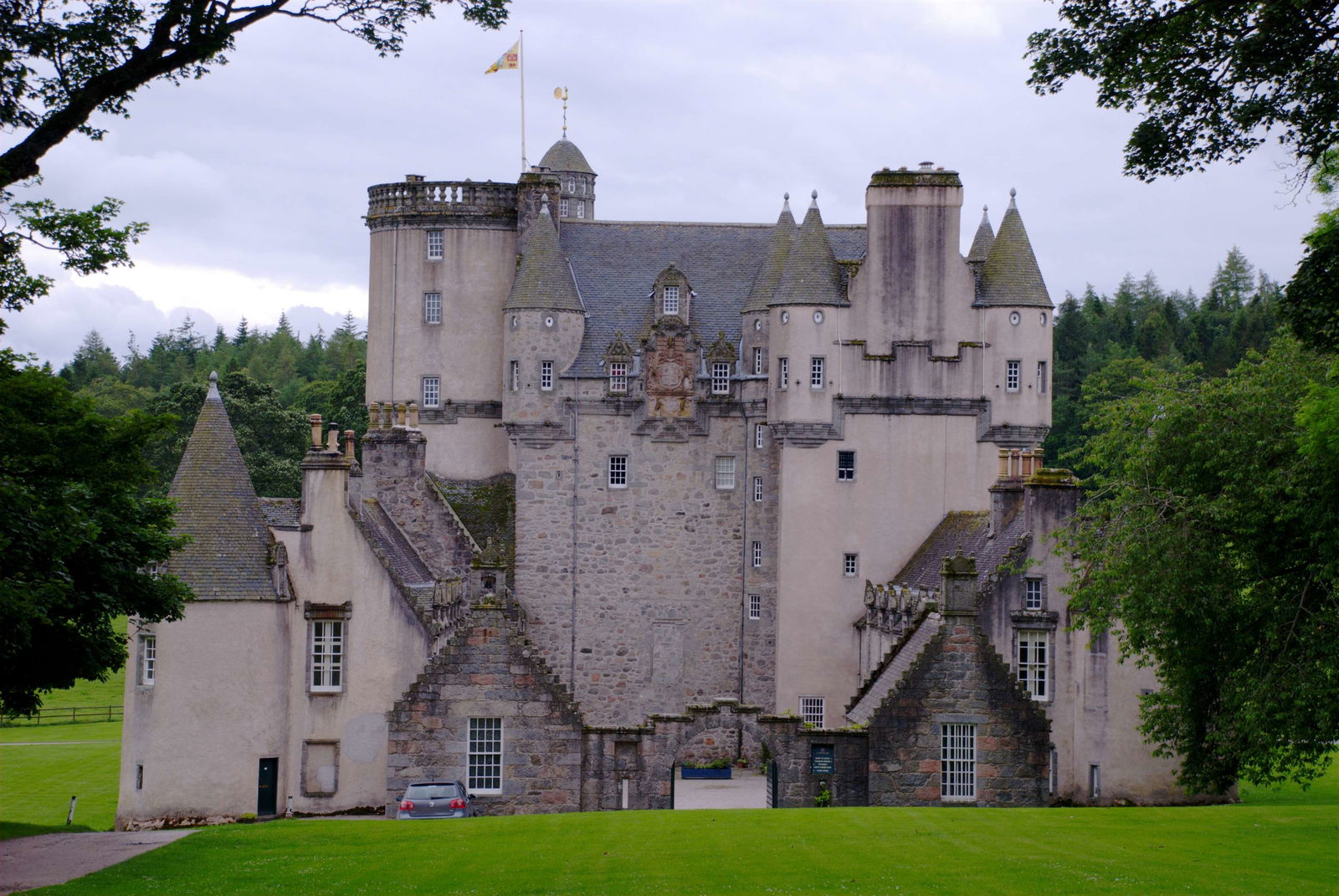 Castello Fraser
