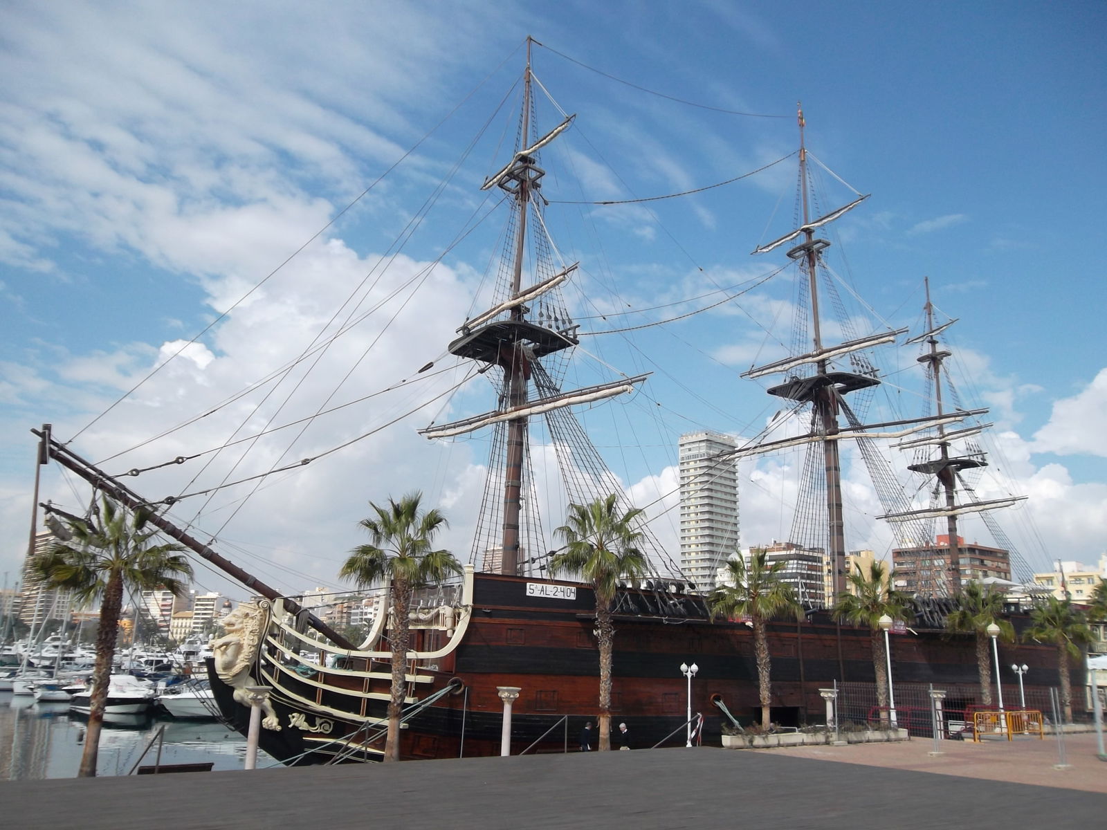 Barco Restaurante El Trinidad