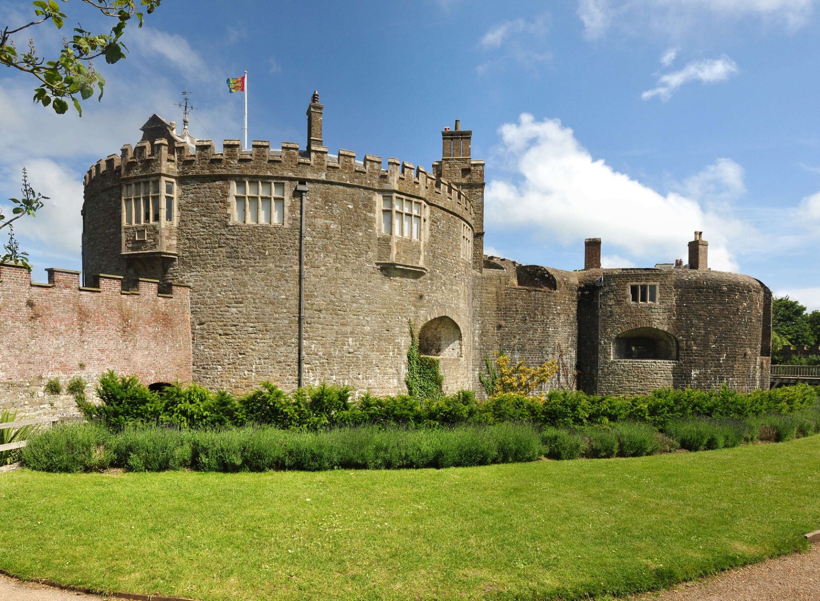 Walmer Castle and Gardens