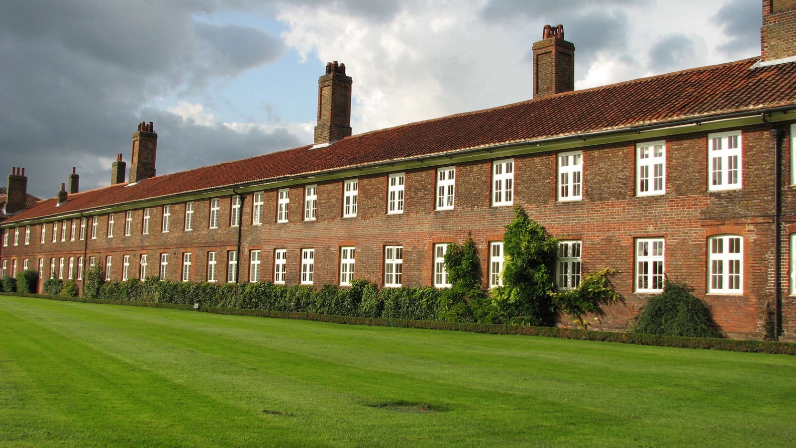 Hampton Court Palace