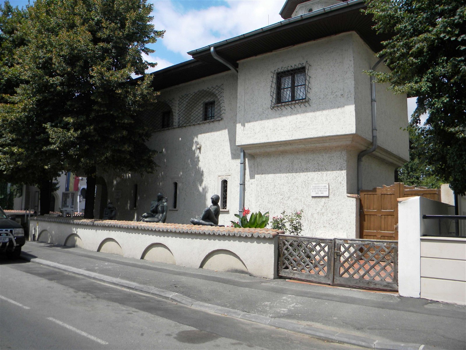 The K. H. Zambaccian Museum