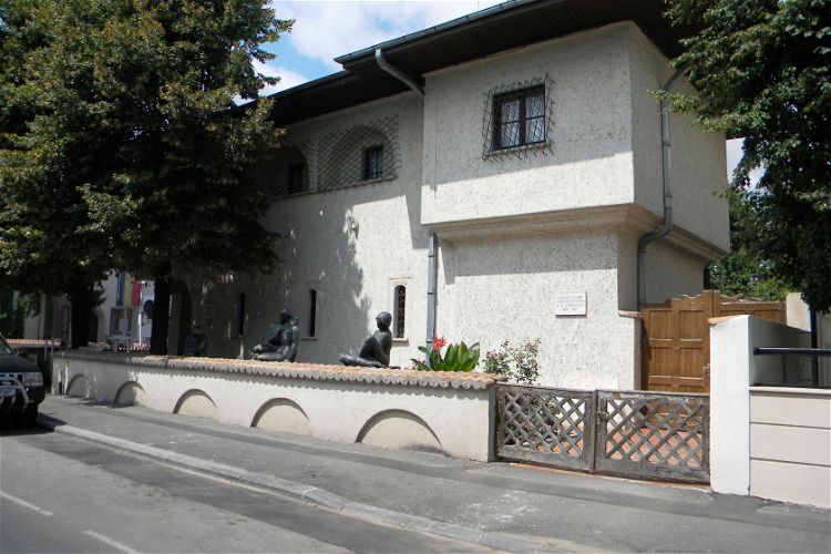 The K. H. Zambaccian Museum