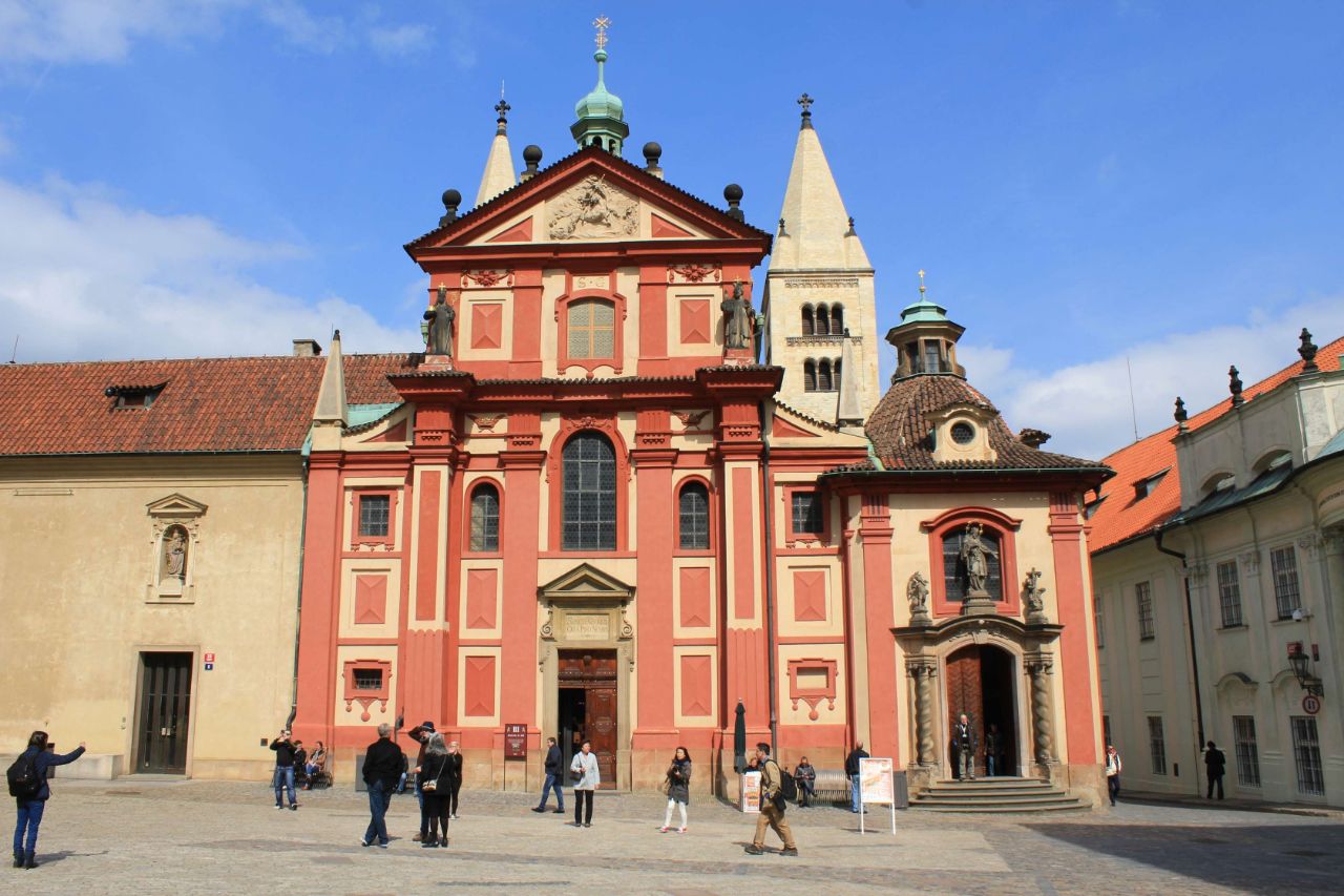 St. George's Basilica (Prague) - Visitor Information & Reviews