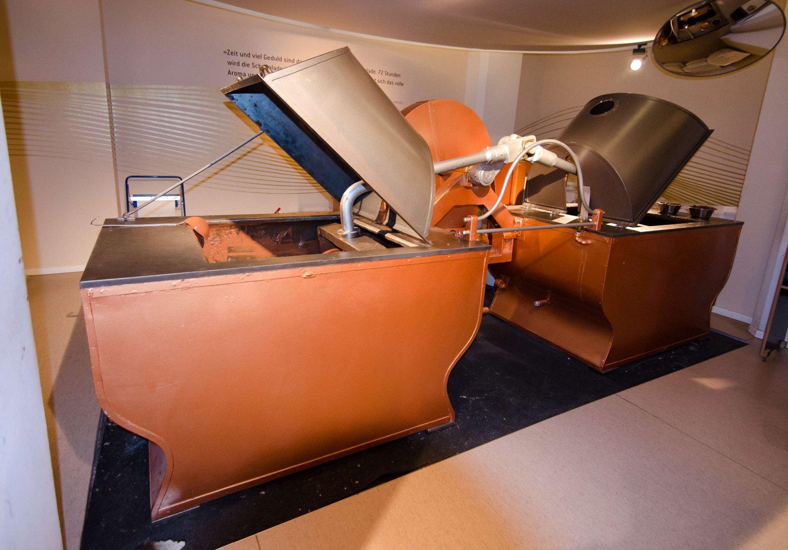 Chocoversum by Hachez