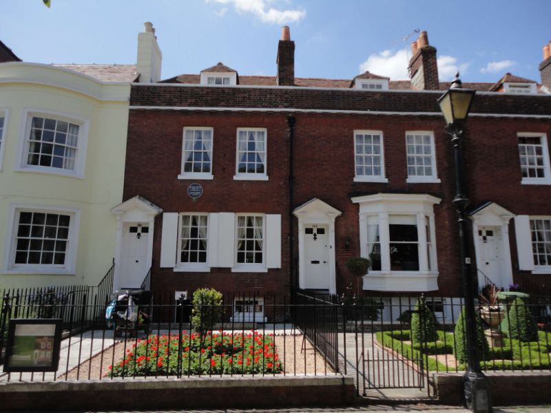 Charles Dickens Birthplace Museum