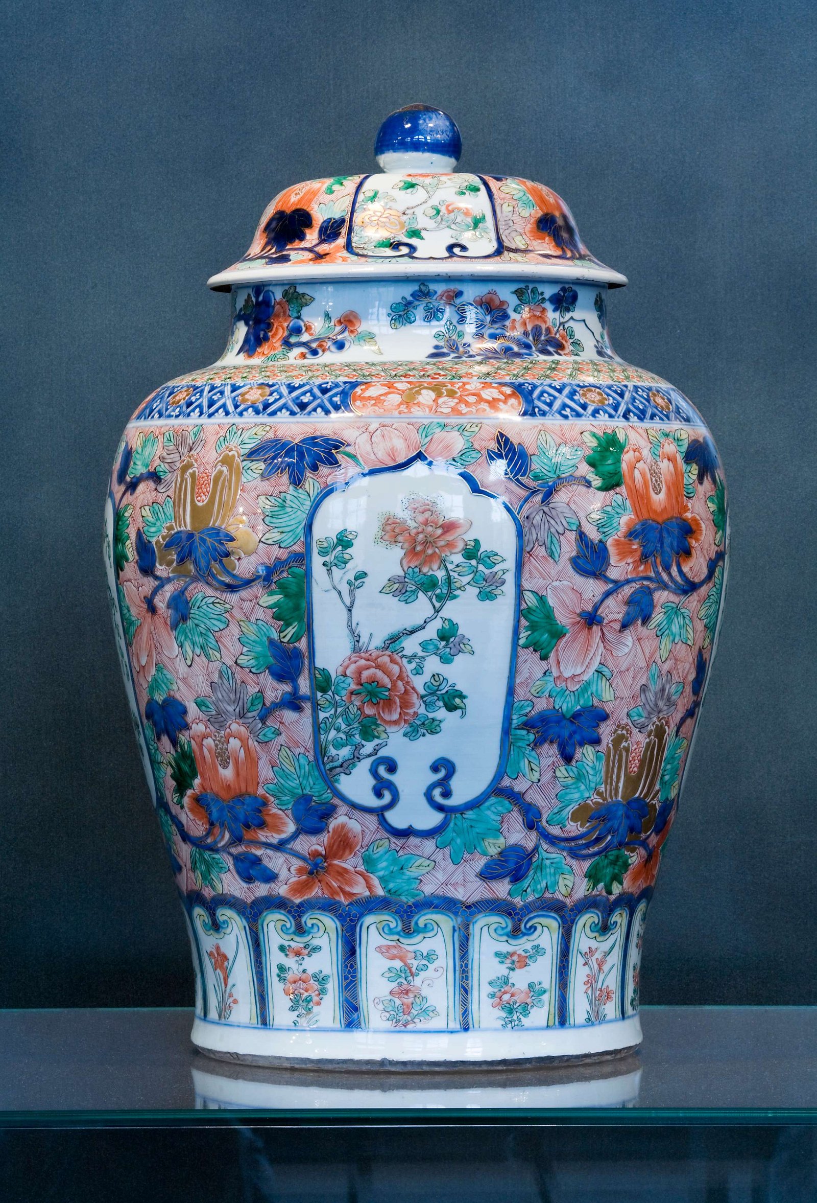 The Royal Porcelain Collection