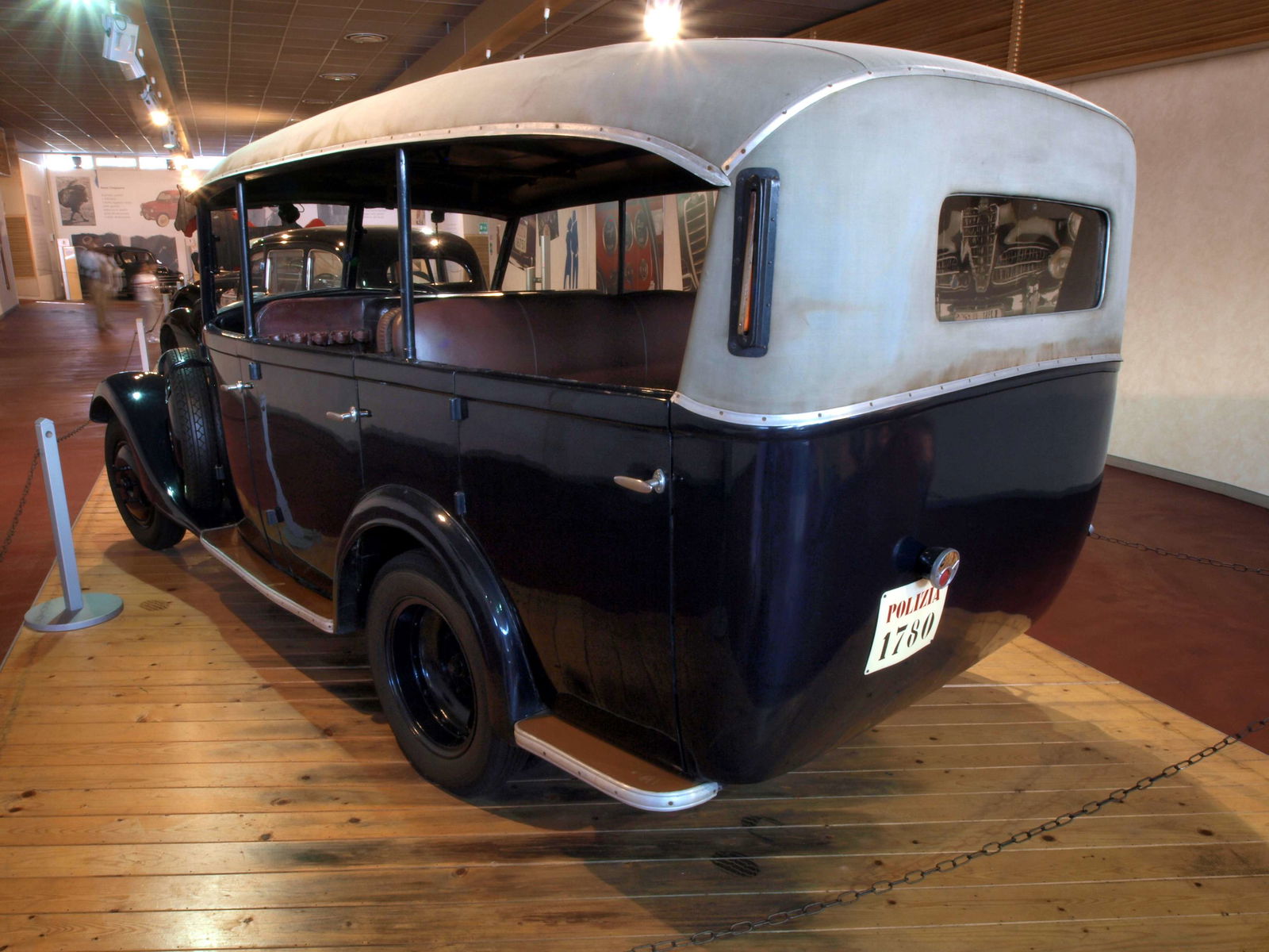 Museo delle Auto della Polizia di Stato