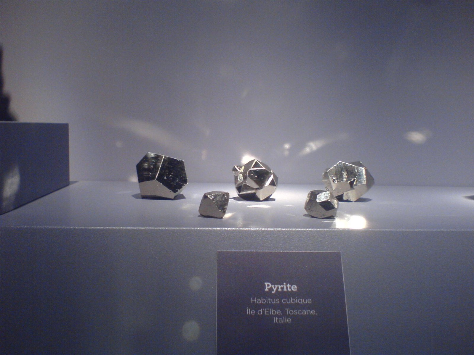 Gallery of Mineralogy and Geology