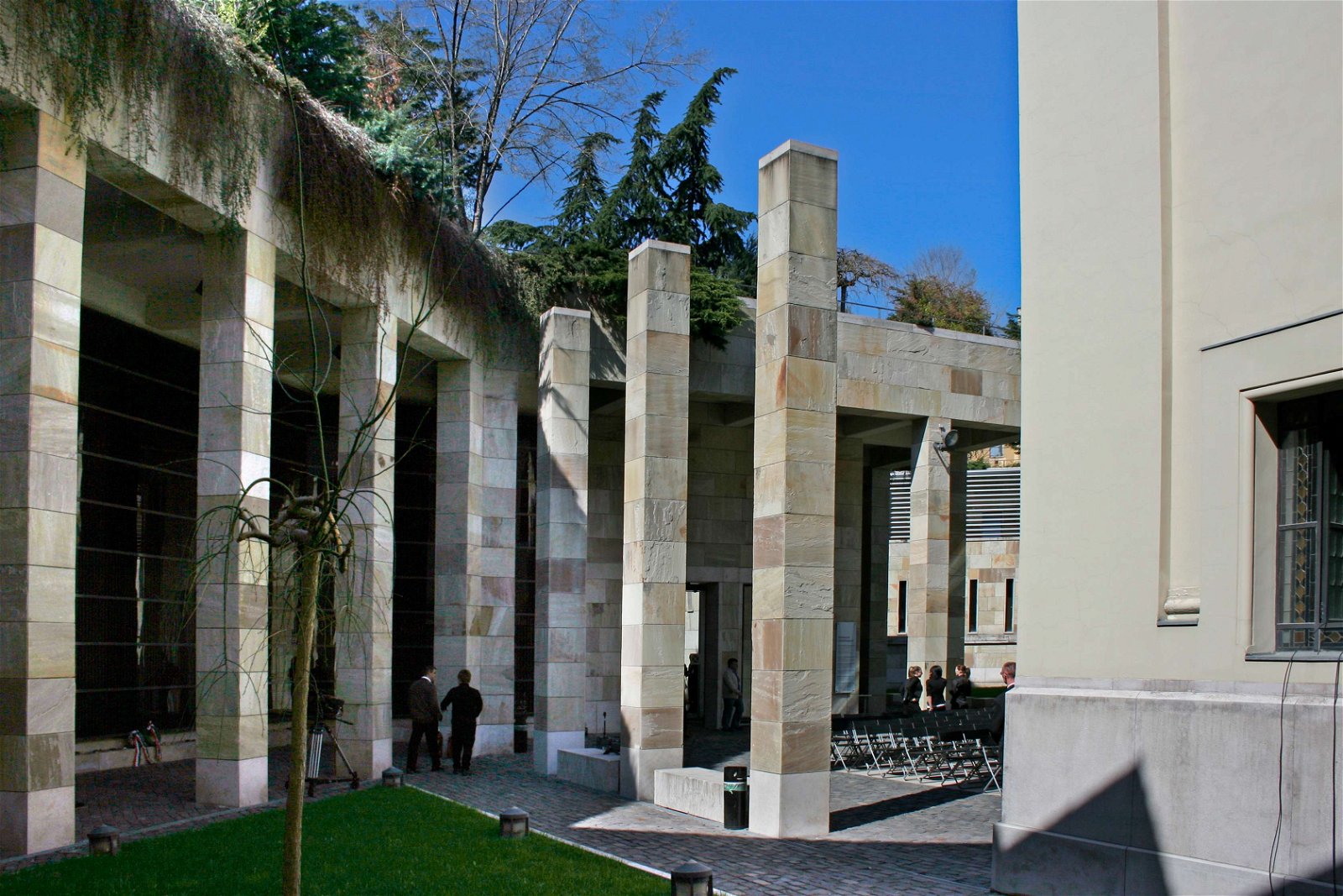 Holocaust Memorial Center