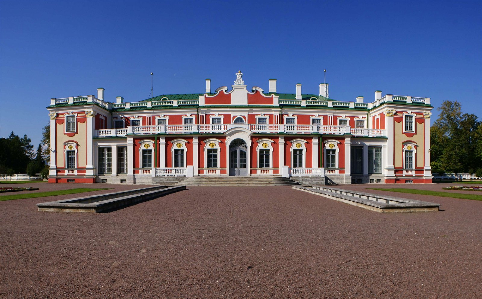 Kadriorg Art Museum