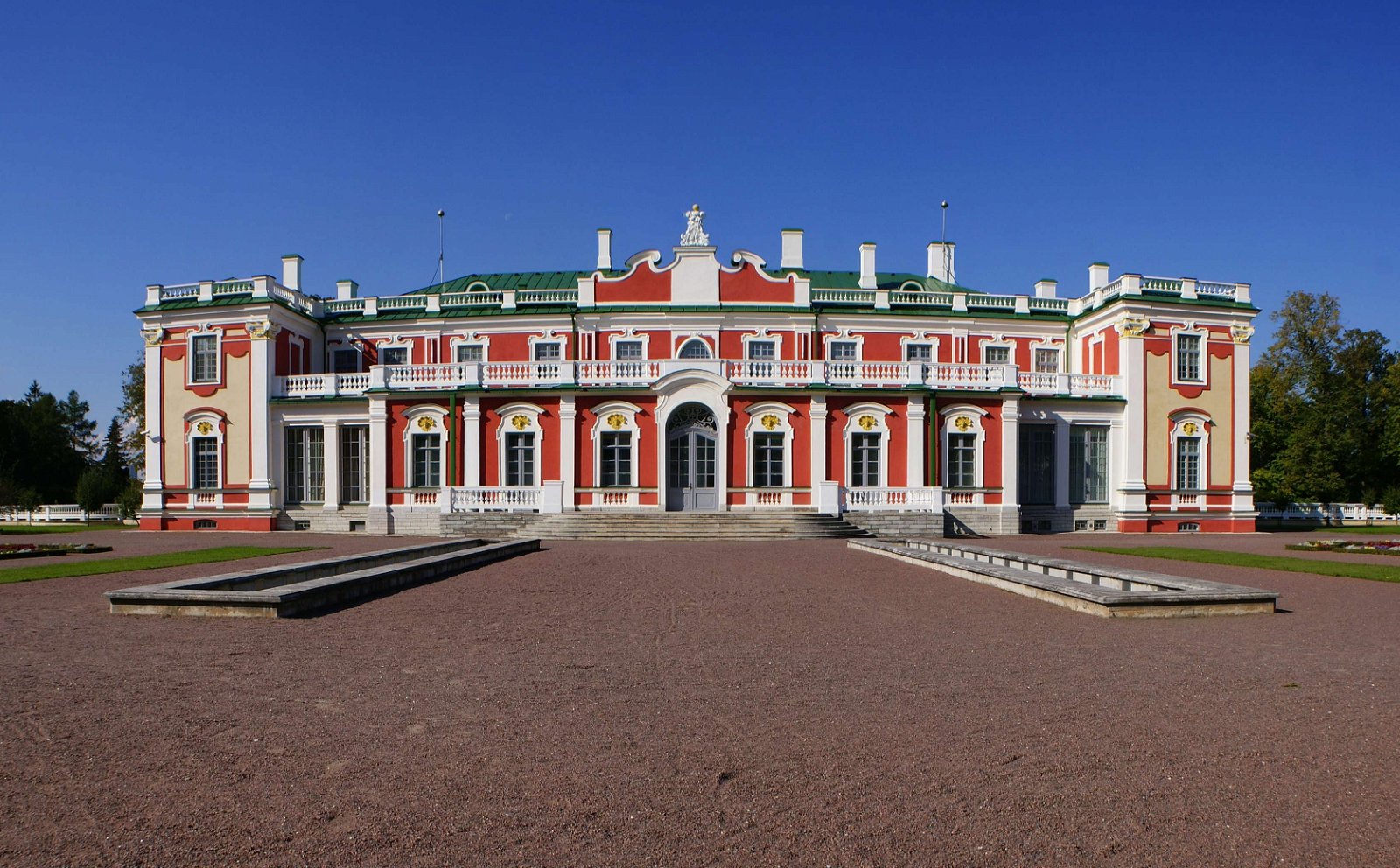 Kadriorg Art Museum