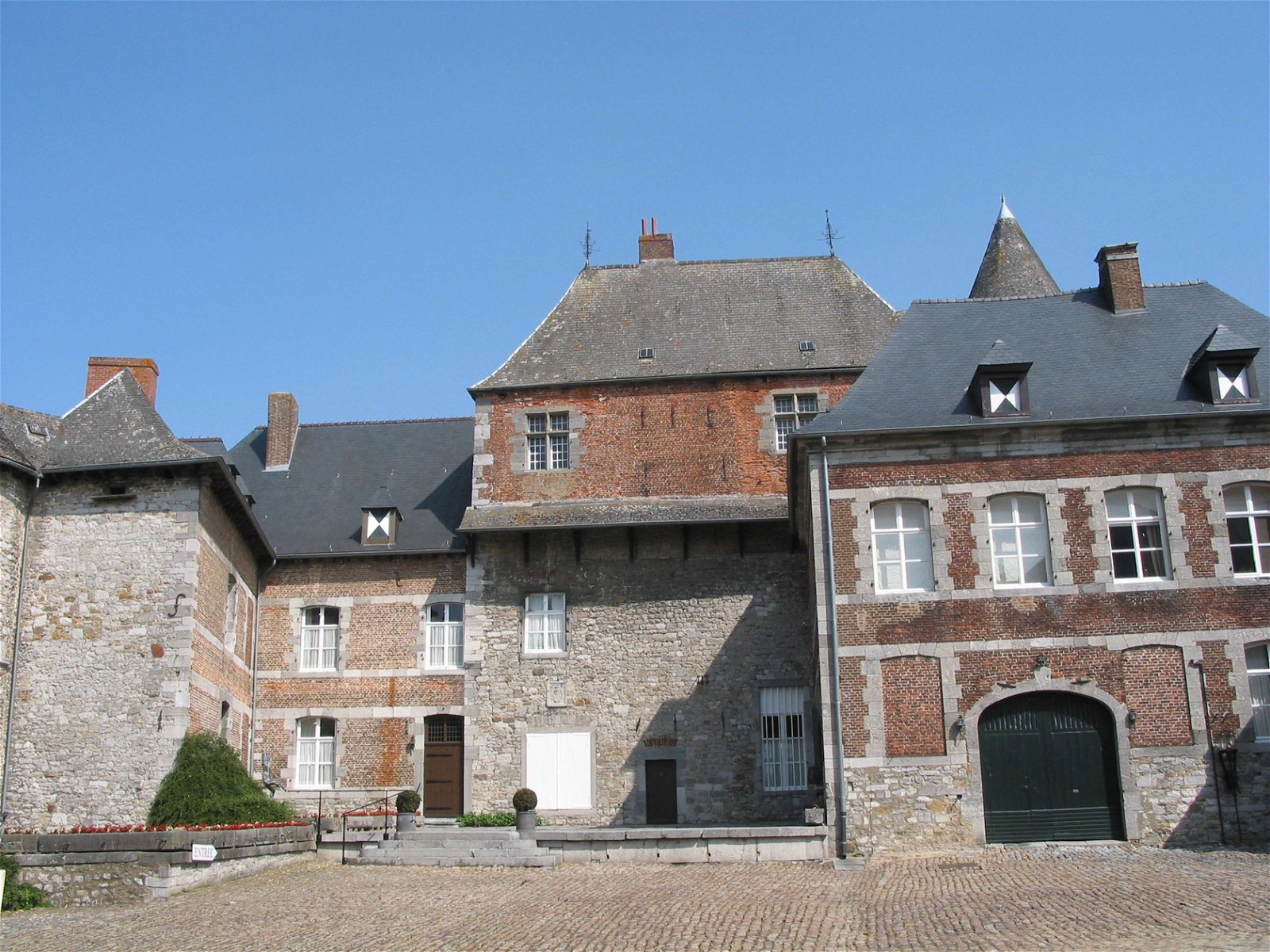 Fosteau Castle