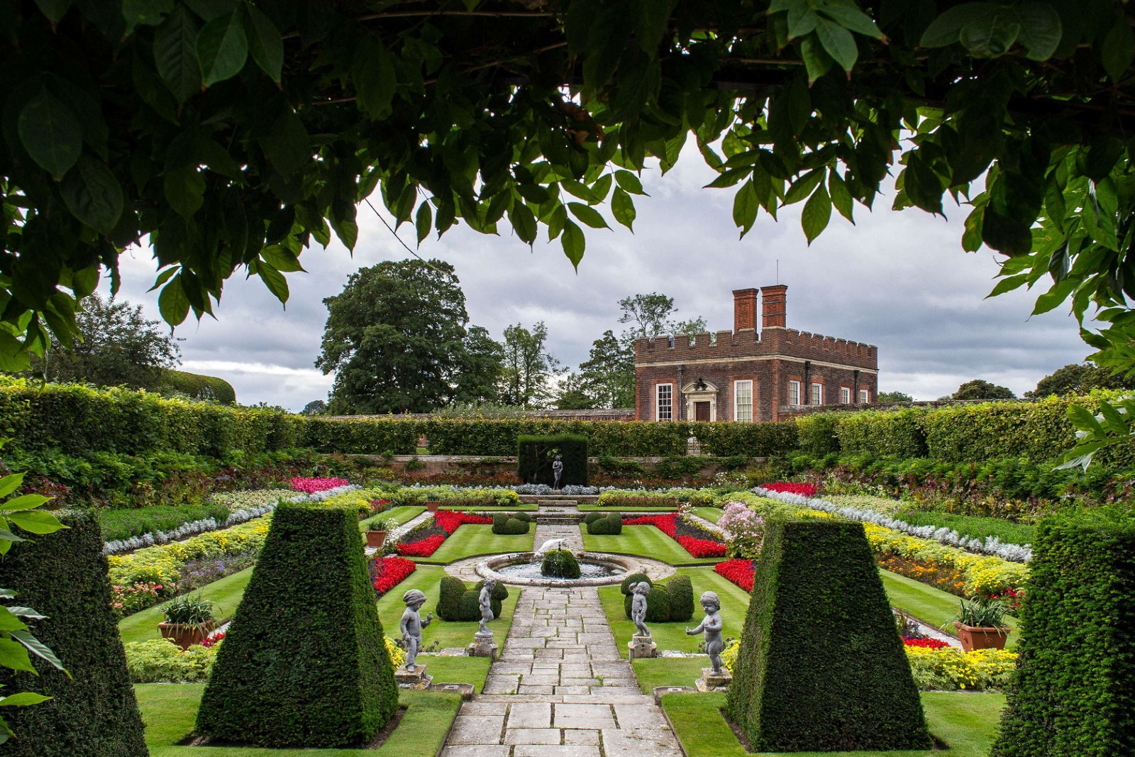 Hampton Court Palace