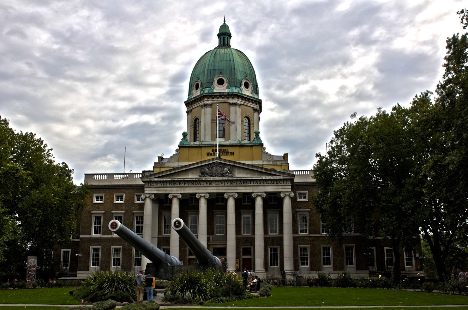 ★日本未入荷★ロンドン【Iｍperial War Museum】外観トート Imperial War Museum London (London) - Visitor Information