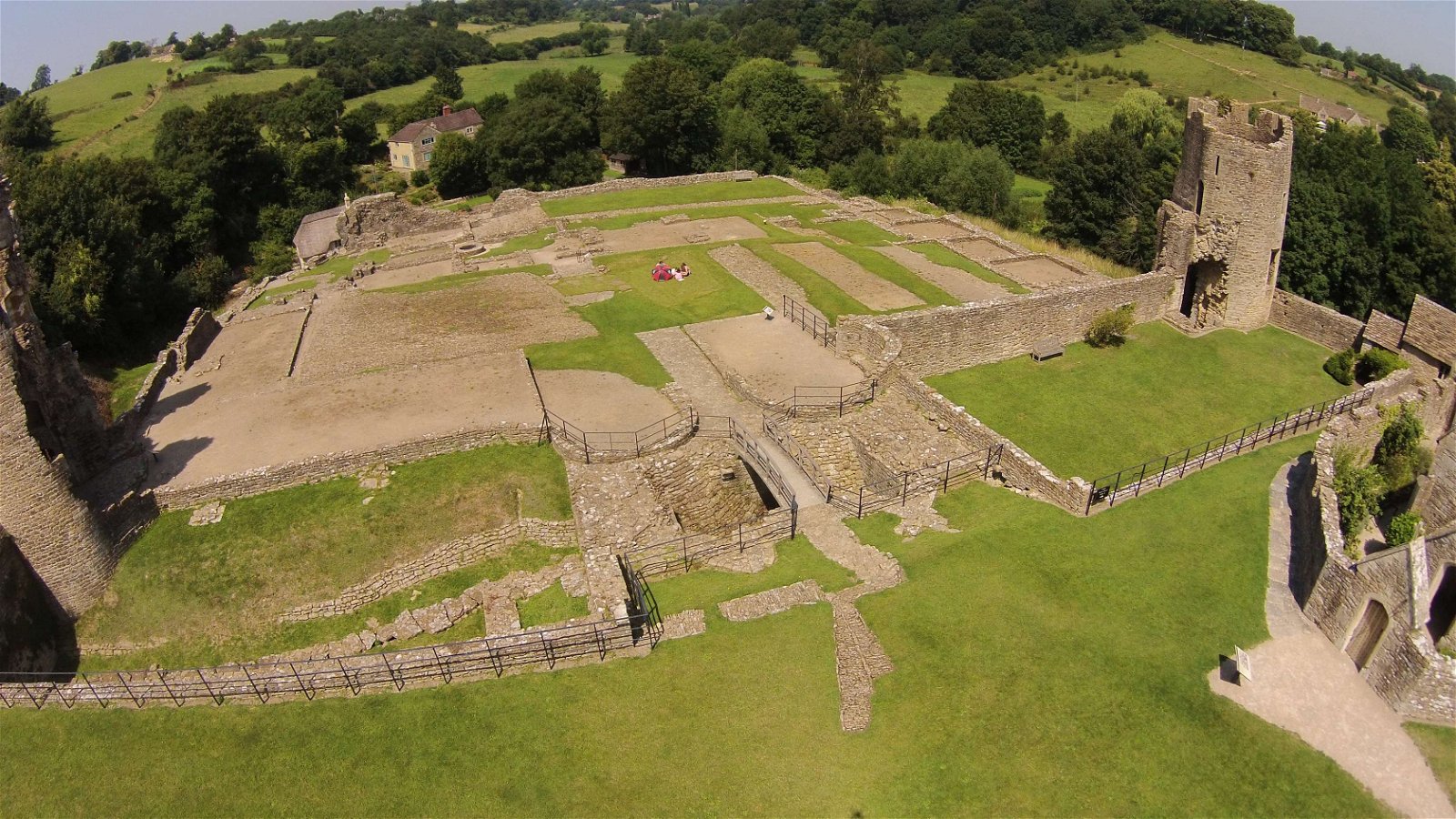Farleigh Hungerford Castle