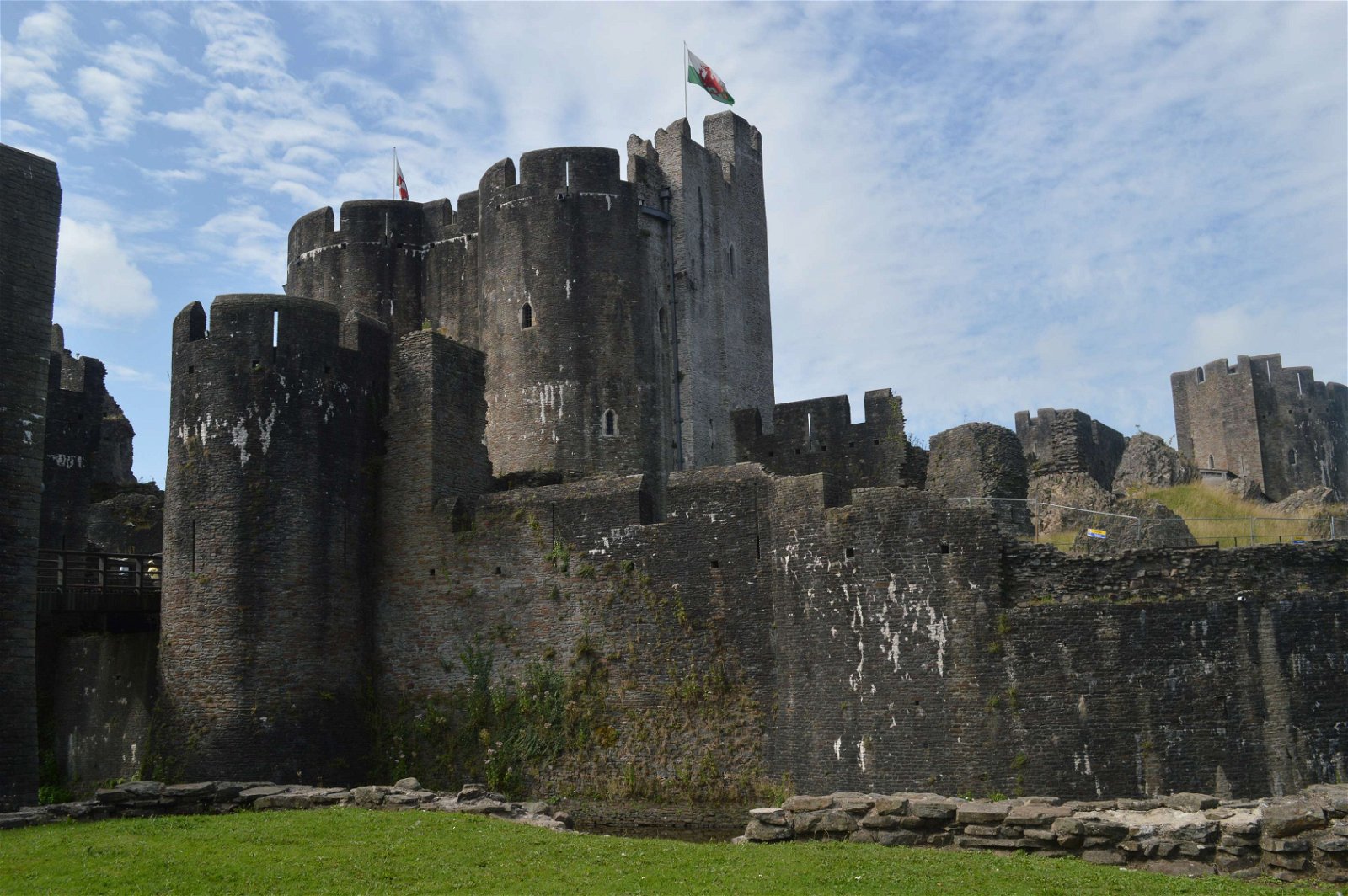 Caerphilly Castle (Caerphilly) - Visitor Information & Reviews