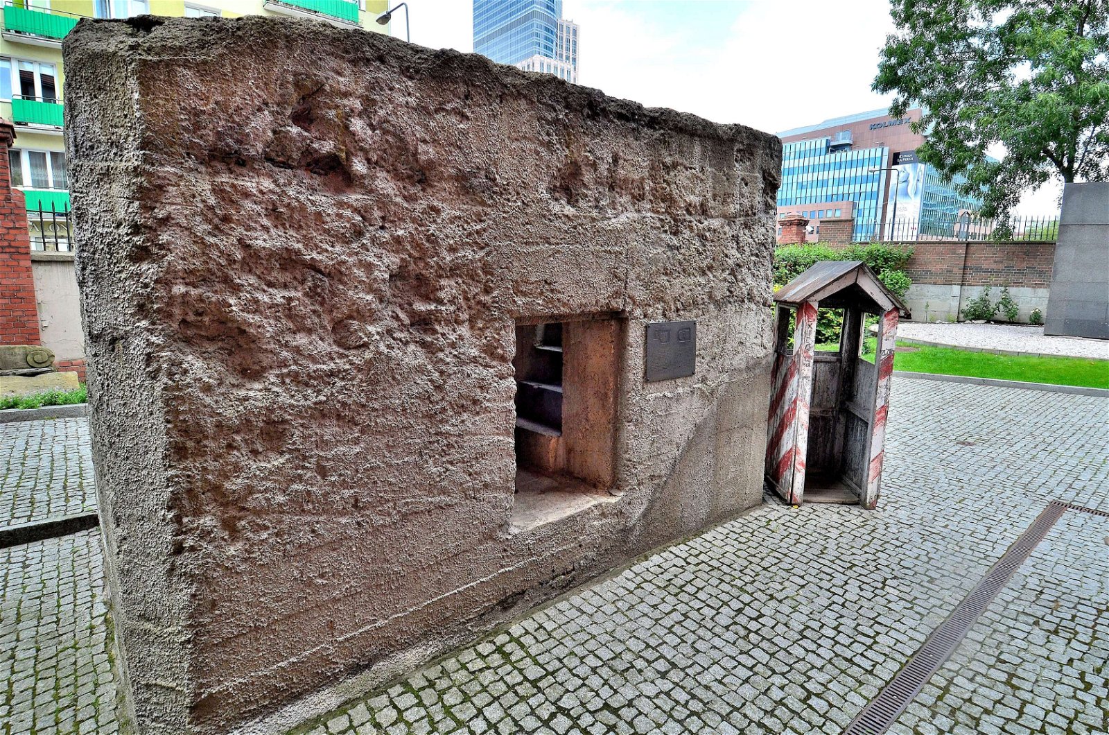 Warsaw Uprising Museum