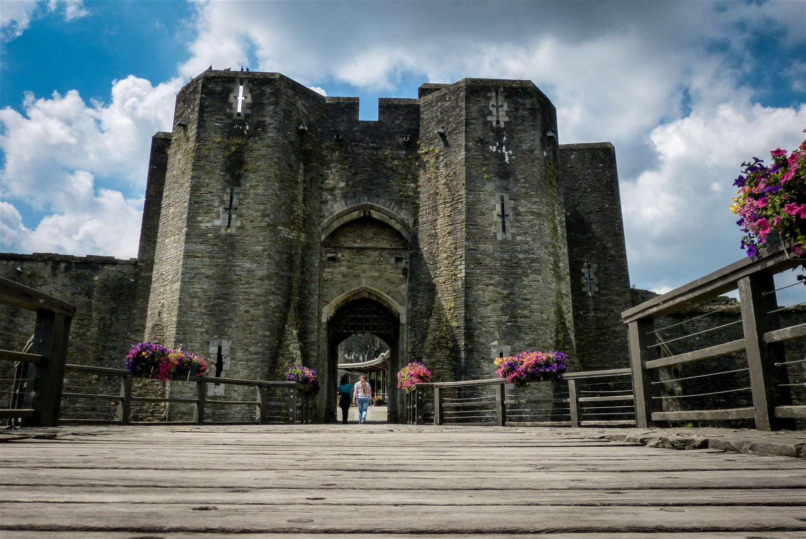 Caerphilly Castle (Caerphilly) - Visitor Information & Reviews