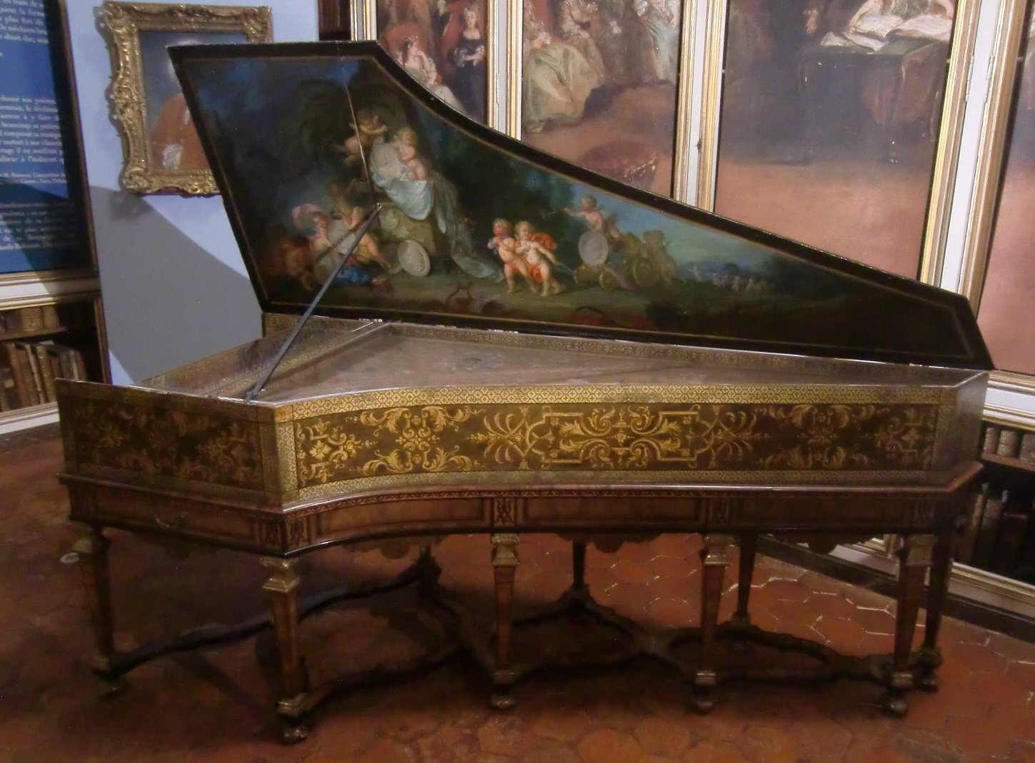 Musée des Tissus et des Arts décoratifs