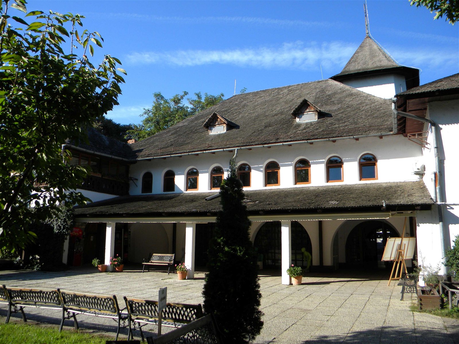 Village Museum (Muzeul Satului)