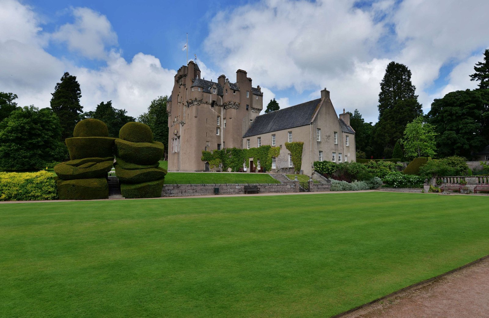 Crathes Castle, Garden and Estate