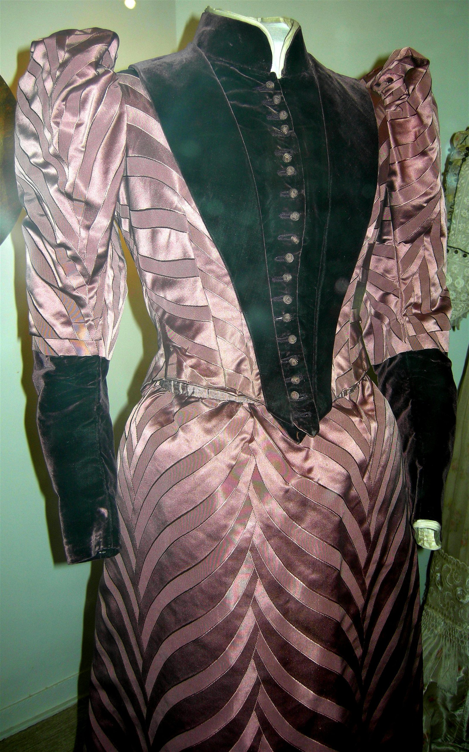 Cliffe Castle Museum