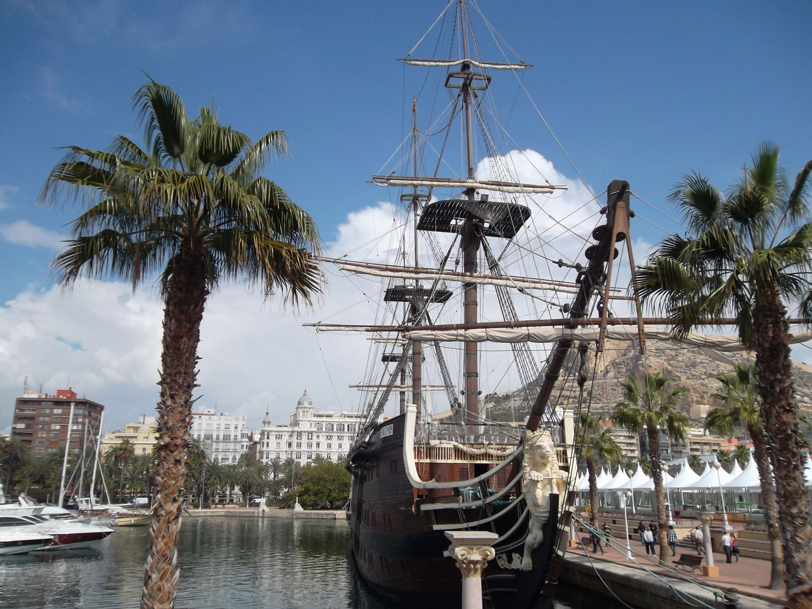 Barco Restaurante El Trinidad