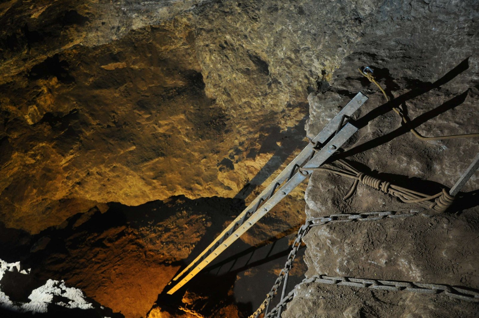 Clearwell Caves - Ancient Iron Mines