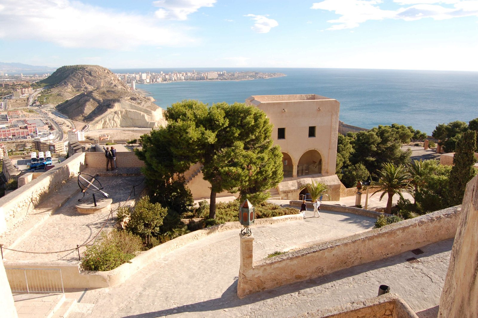 Castillo de Santa Bárbara - Museo de la Ciudad de Alicante
