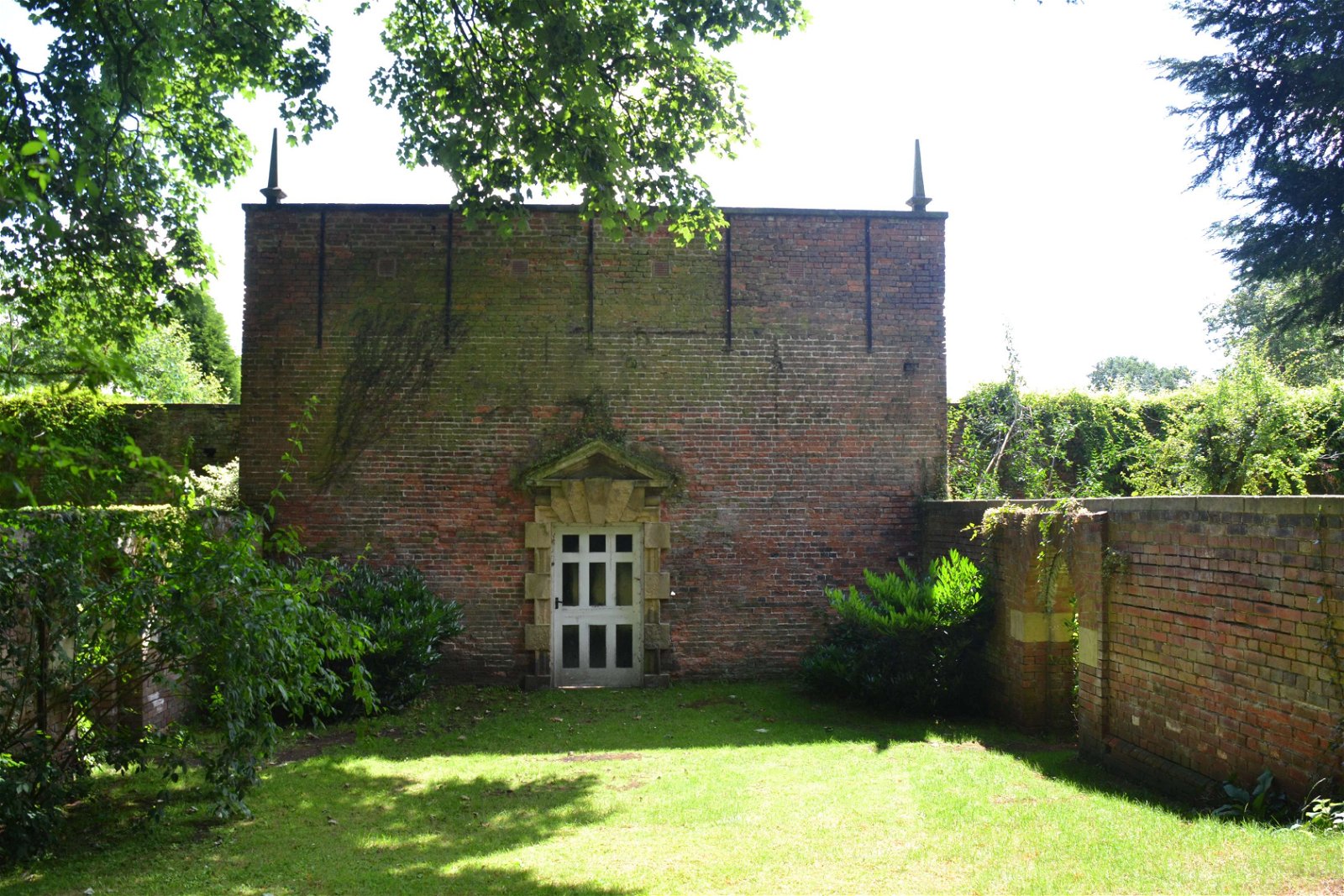 Renishaw Hall & Gardens