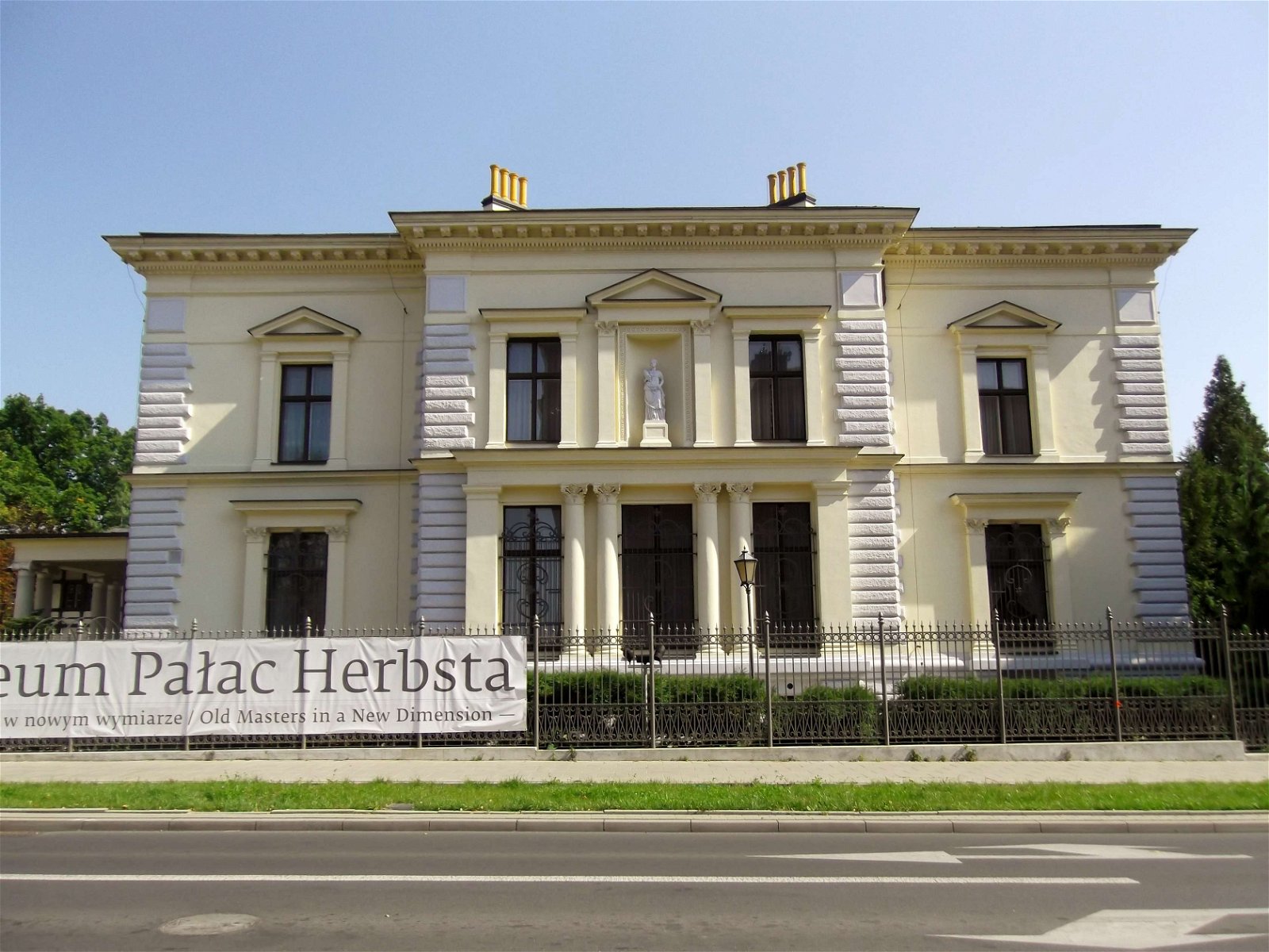 Herbst Palace Museum