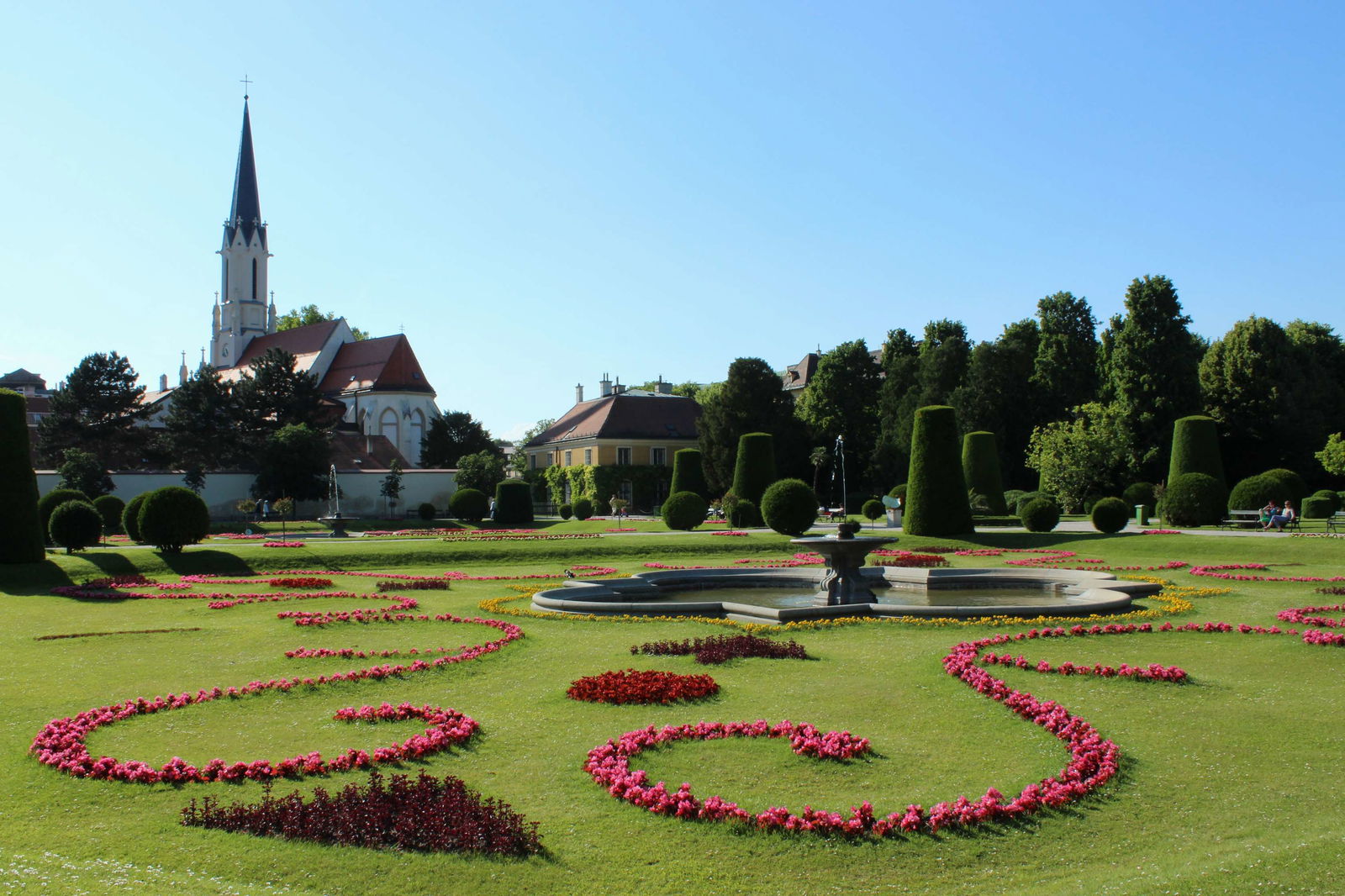 Schonbrunner Gardens