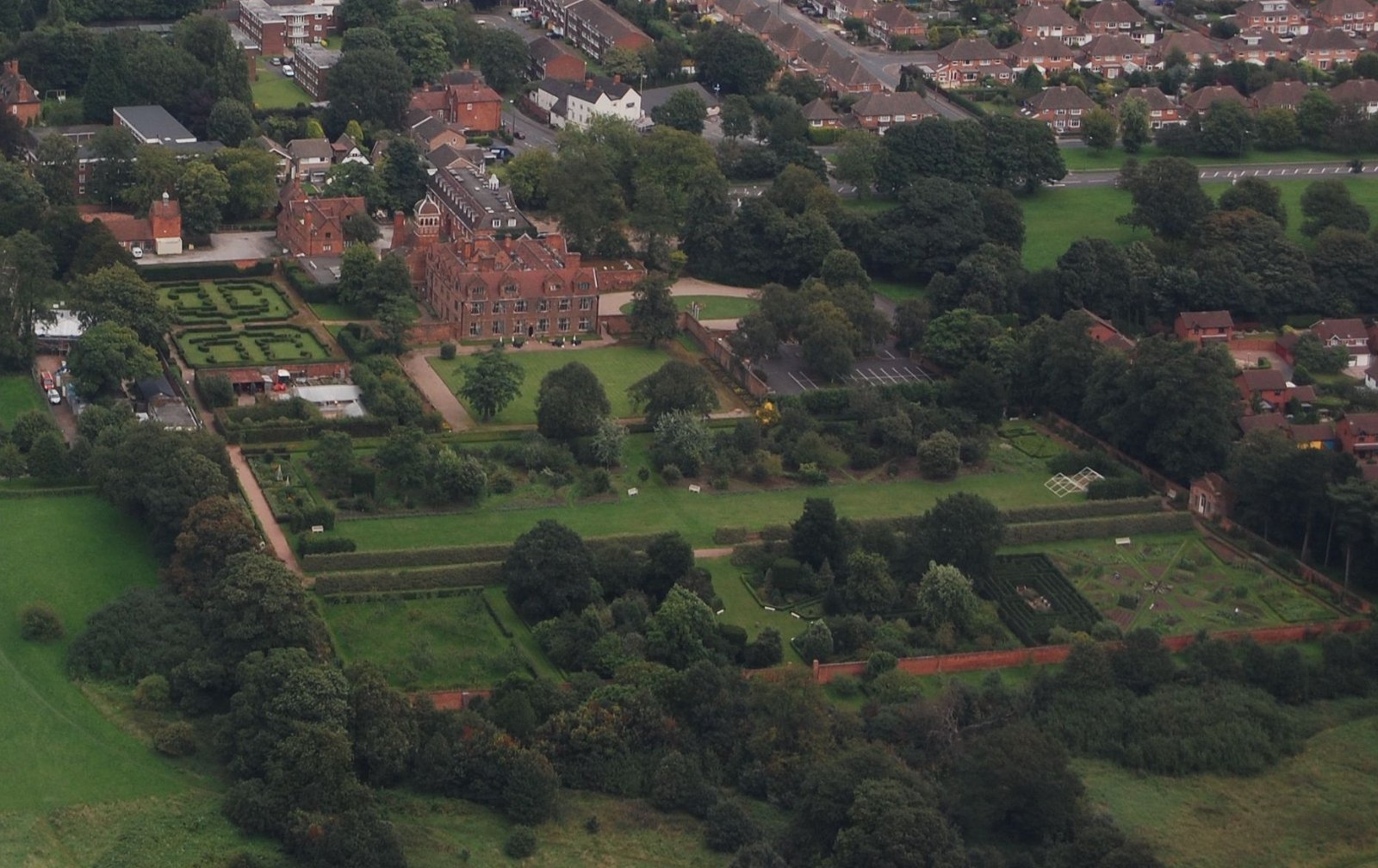 Castle Bromwich Hall Gardens