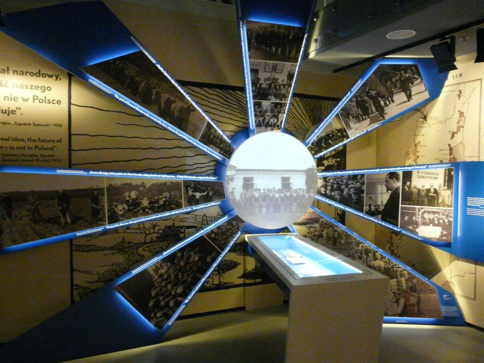 POLIN Museum of the History of Polish Jews