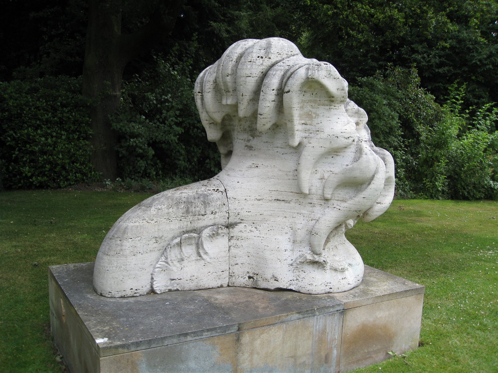 Renishaw Hall & Gardens