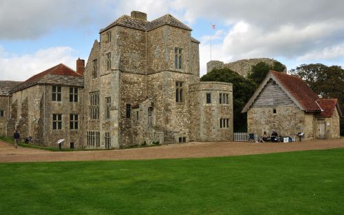 Carisbrooke Castle Museum