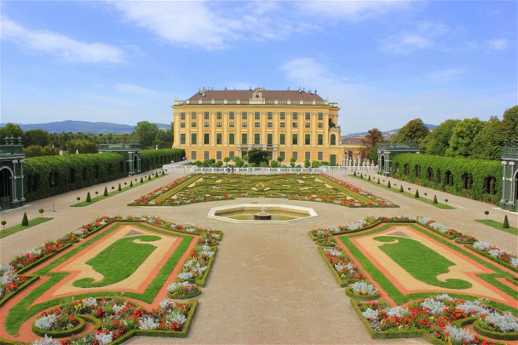 Schonbrunner Gardens