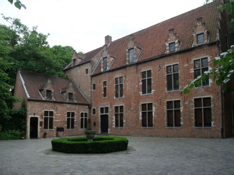 Erasmus house