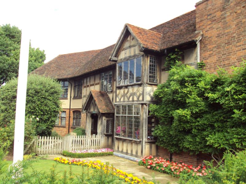 Shakespeare's Birthplace and the Shakespeare Centre