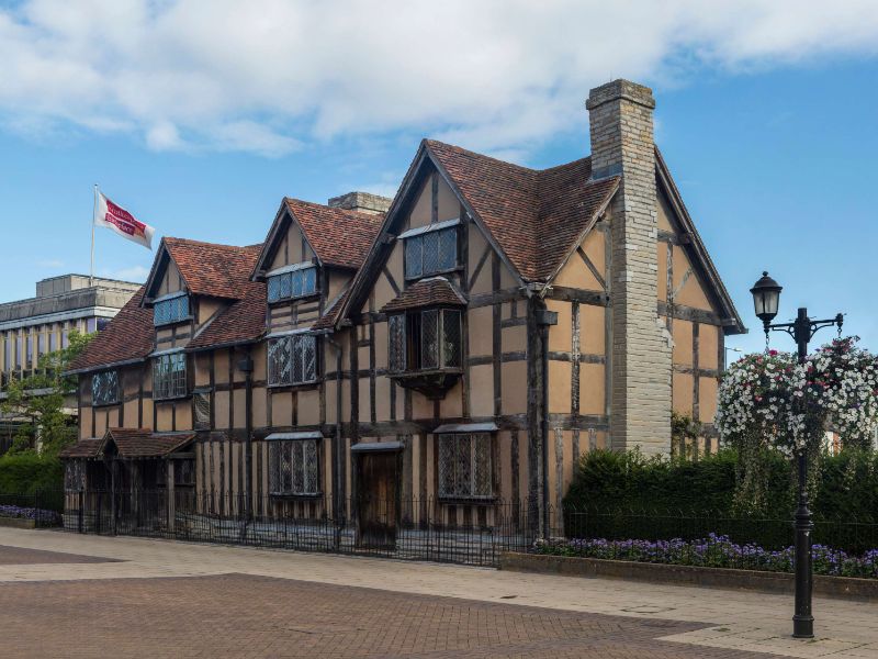Shakespeare's Birthplace and the Shakespeare Centre