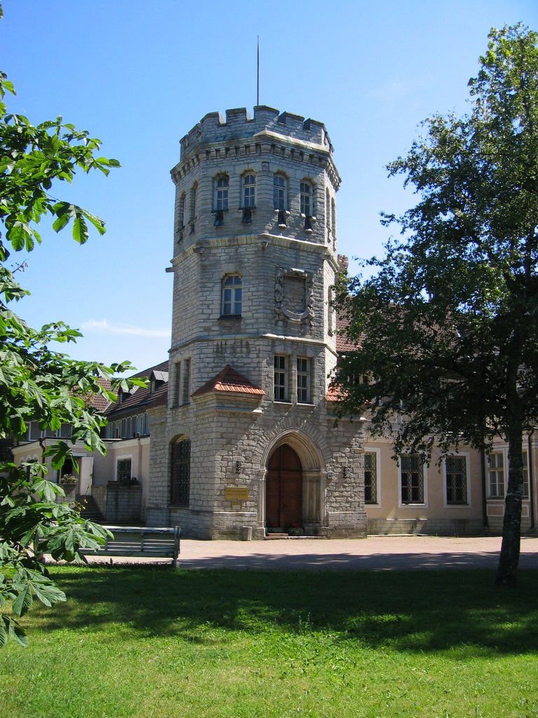 Maarjamäe Palace - Estonian History Museum