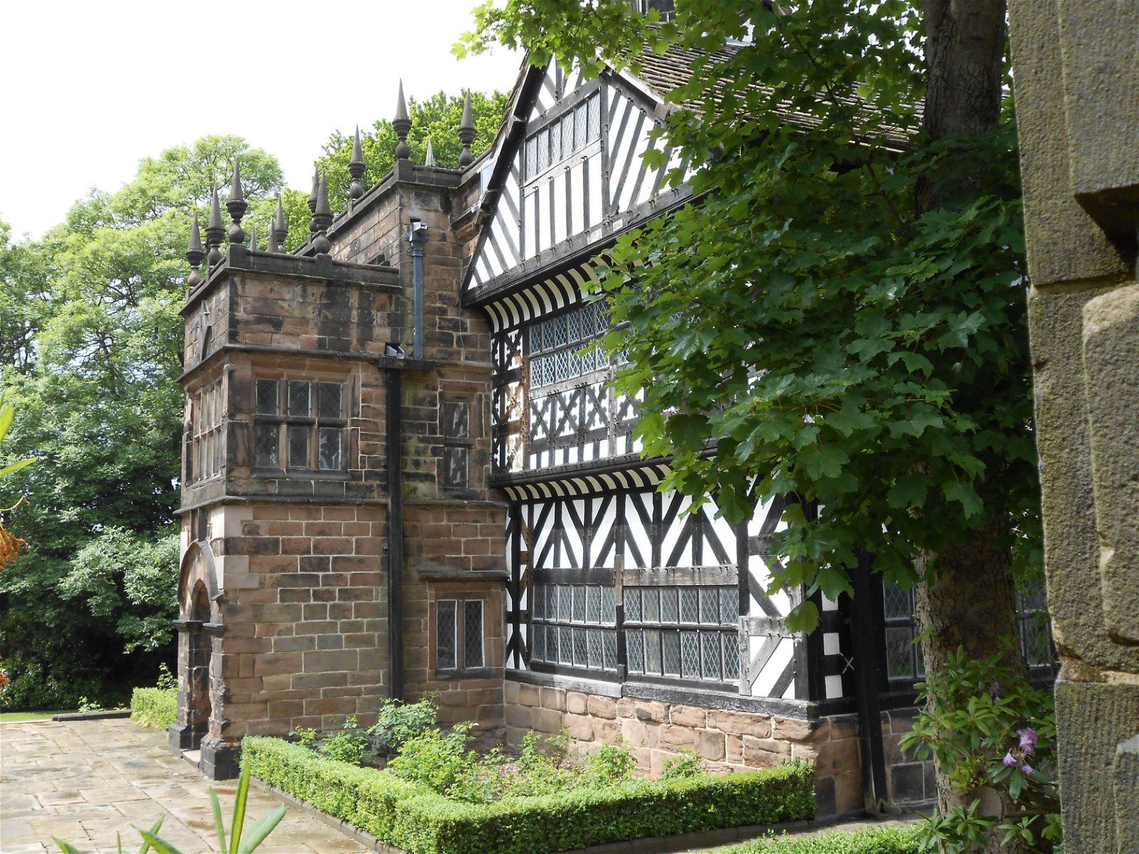 Hall i' th' Wood Museum