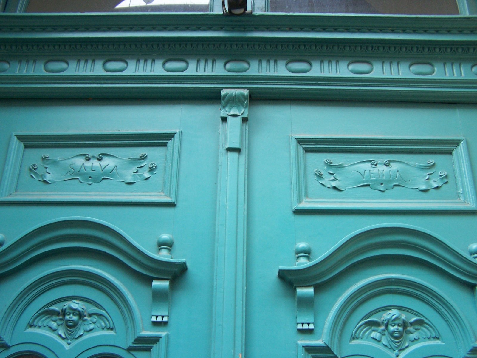 Roth Miksa Memorial House