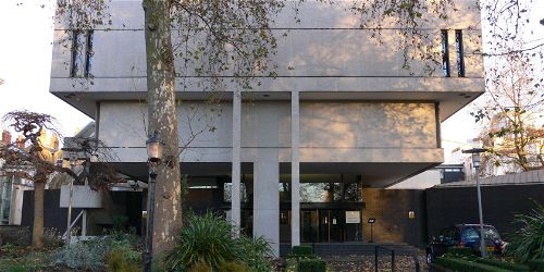 This vexed question: 500 years of women in medicine