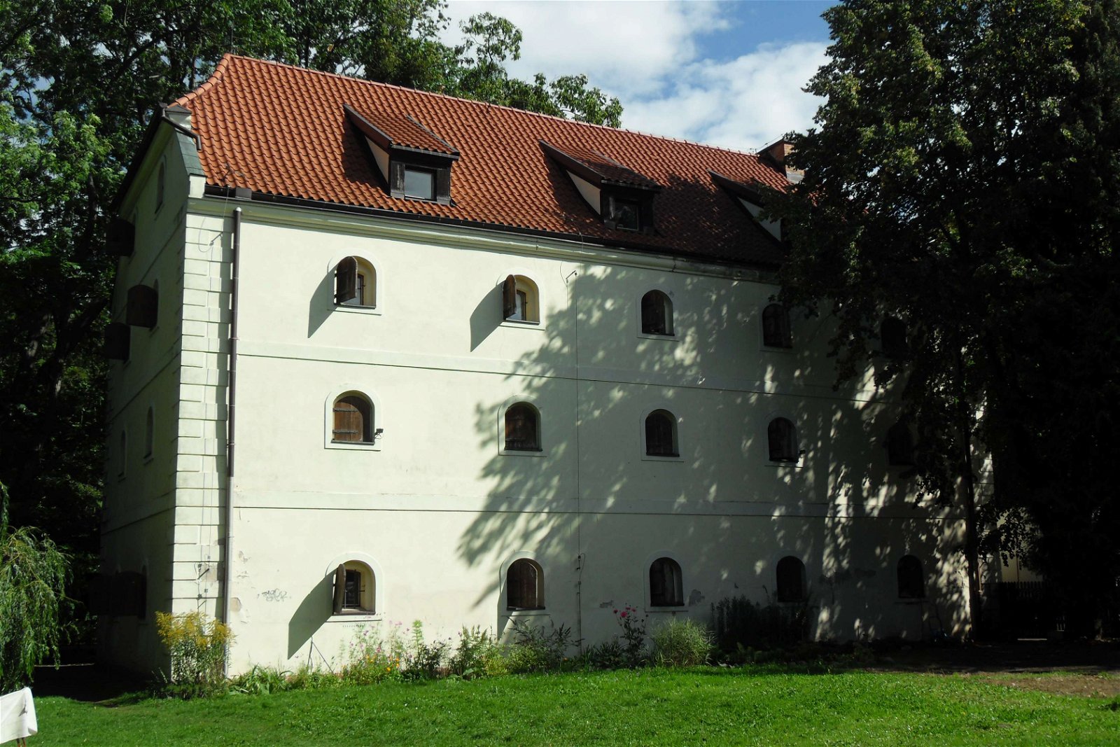 Abbey Granary - Department of Ethnography