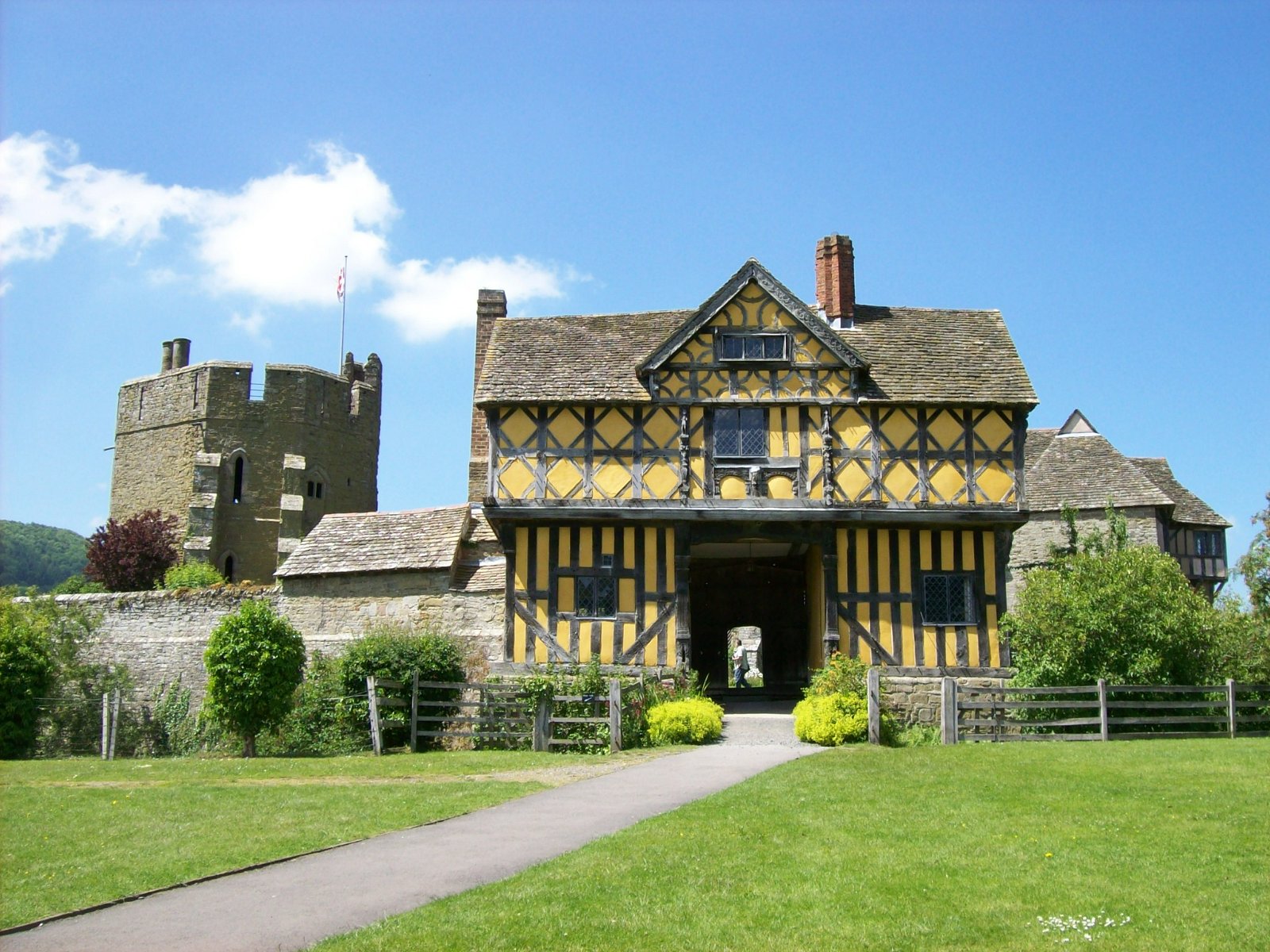 Stokesay Castle