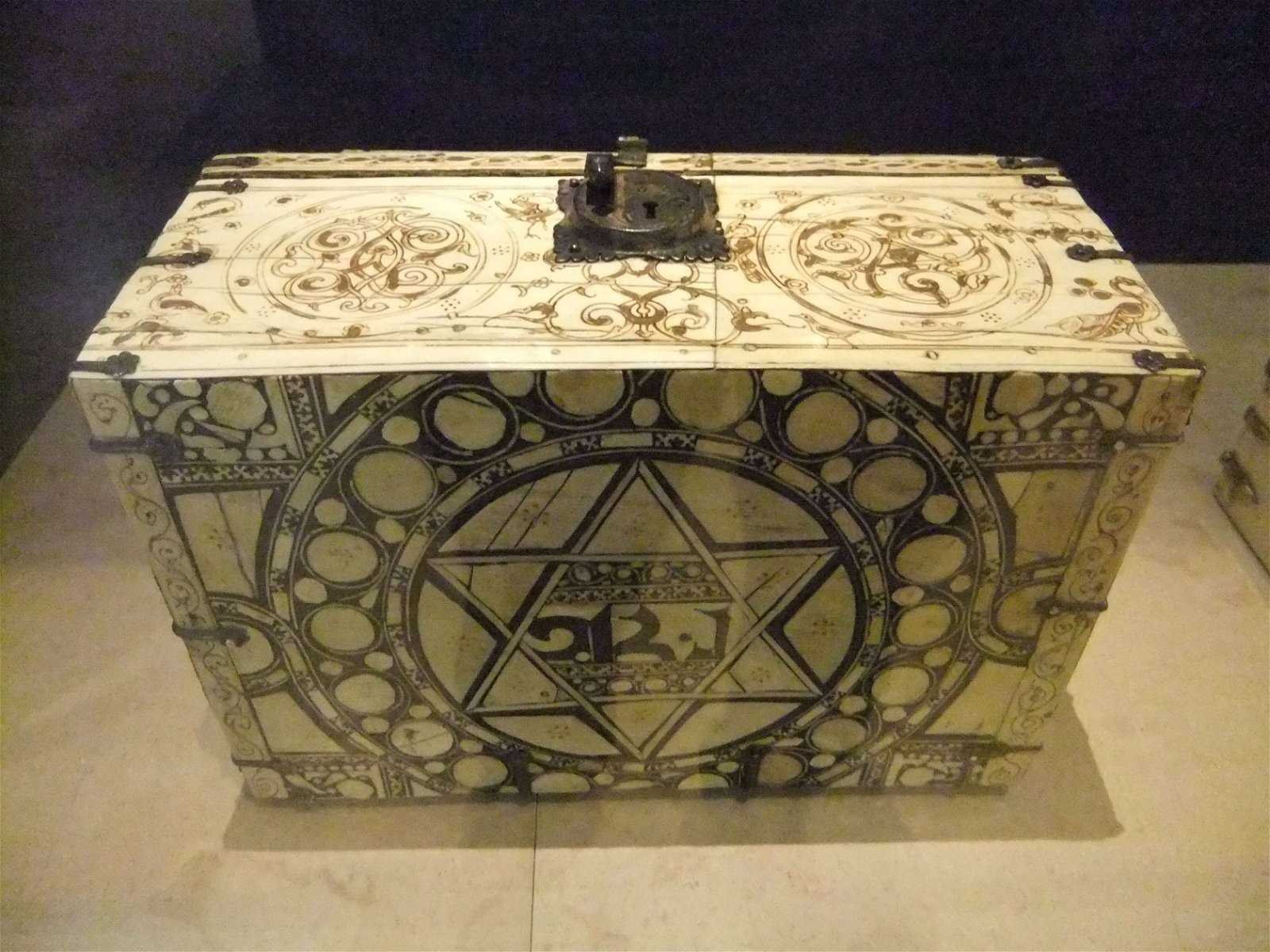 Victoria and Albert Museum