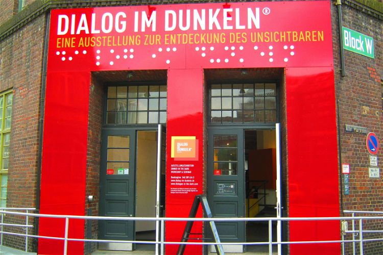 Dialog im Dunkeln