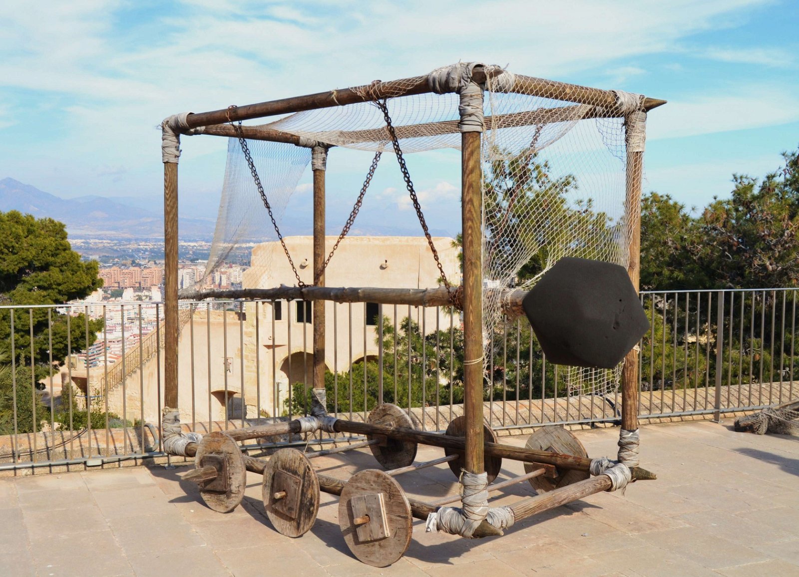 Castillo de Santa Bárbara - Museo de la Ciudad de Alicante